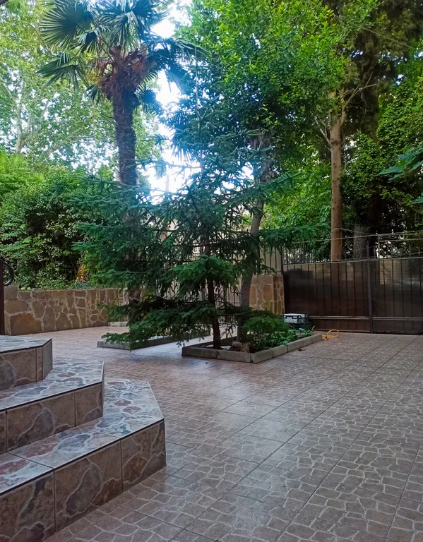 Коттедж Коттедж СВОЙ  двор, мангал, парковка.... — Ялта