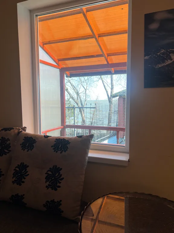 Дом на первой линии залива с выходом на пляж с эксклюзивным расположением