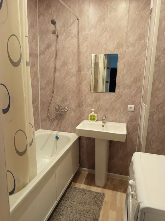 Большая 2-комнатная квартира в новом доме с развитой инфраструктурой