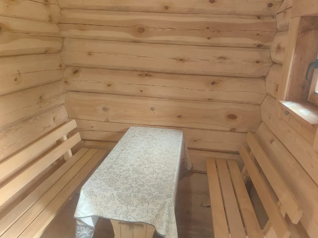 Шале и баня на 1 линии озера Красное, 2 километра от Финского залива, Пески