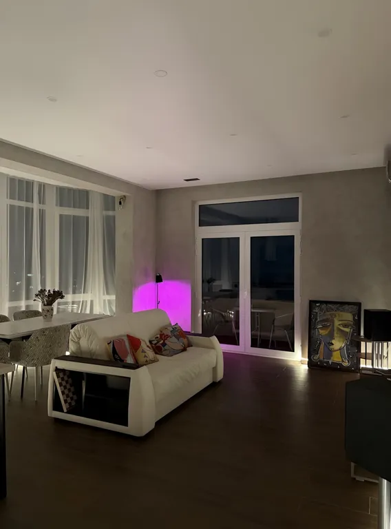 Дизайнерская квартира с потрясающем видом на море и горы