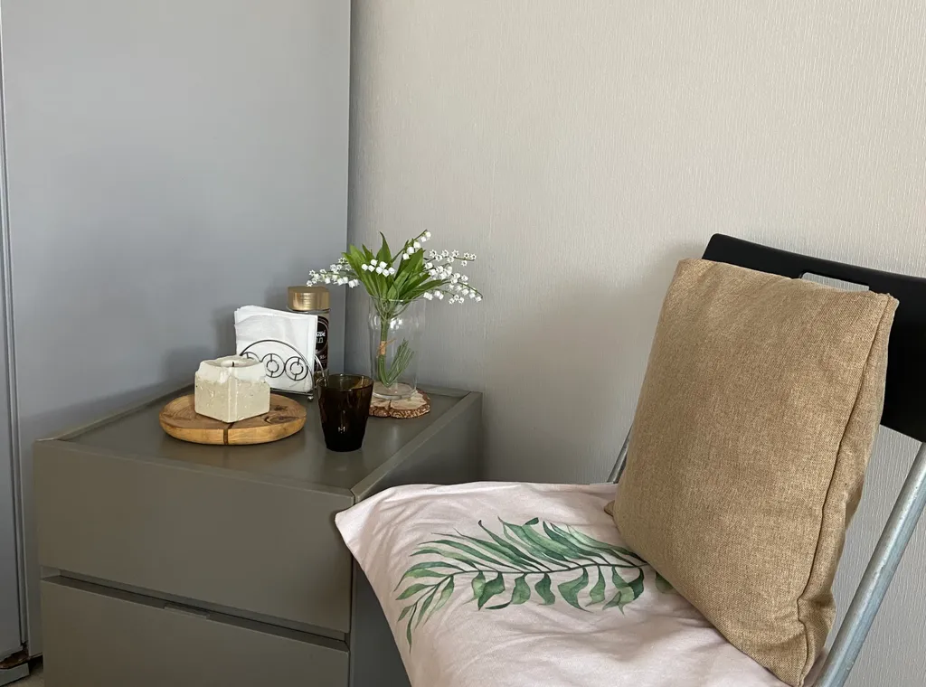 У леса, с ремонтом и 2 кроватями Переезжайте с одним чемоданом!