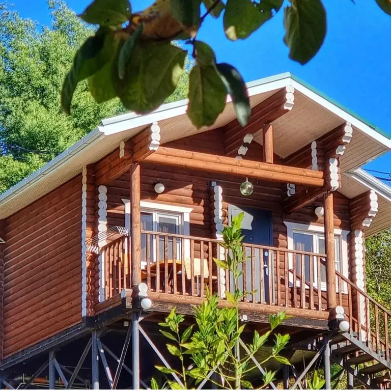 Коттедж на озере