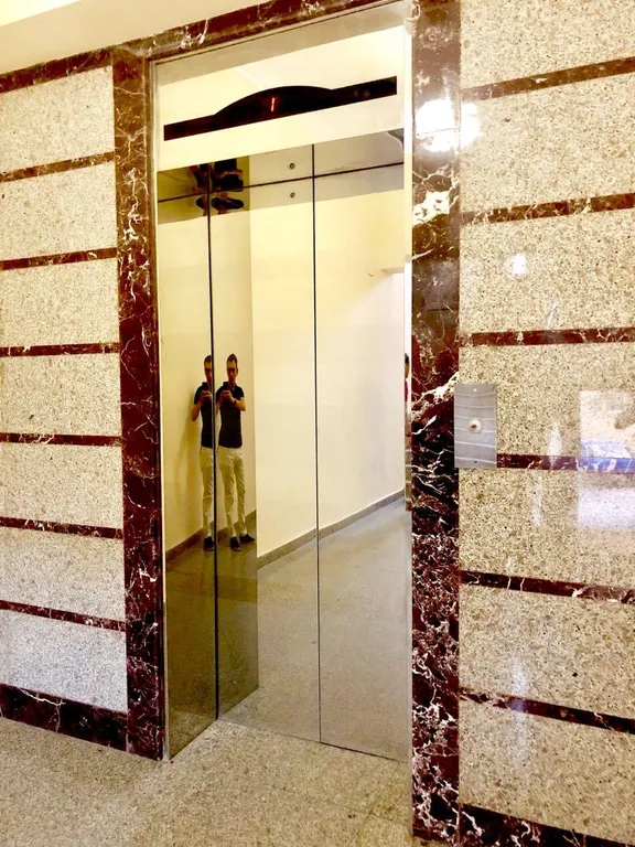 Vip Apartment Manovi