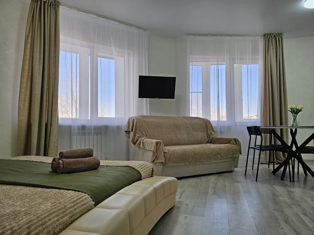 Квартира Квартира Просторная студия 40м на озере в центре Горячего ключа — Горячий Ключ