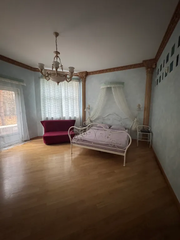 10-комнатный Дом