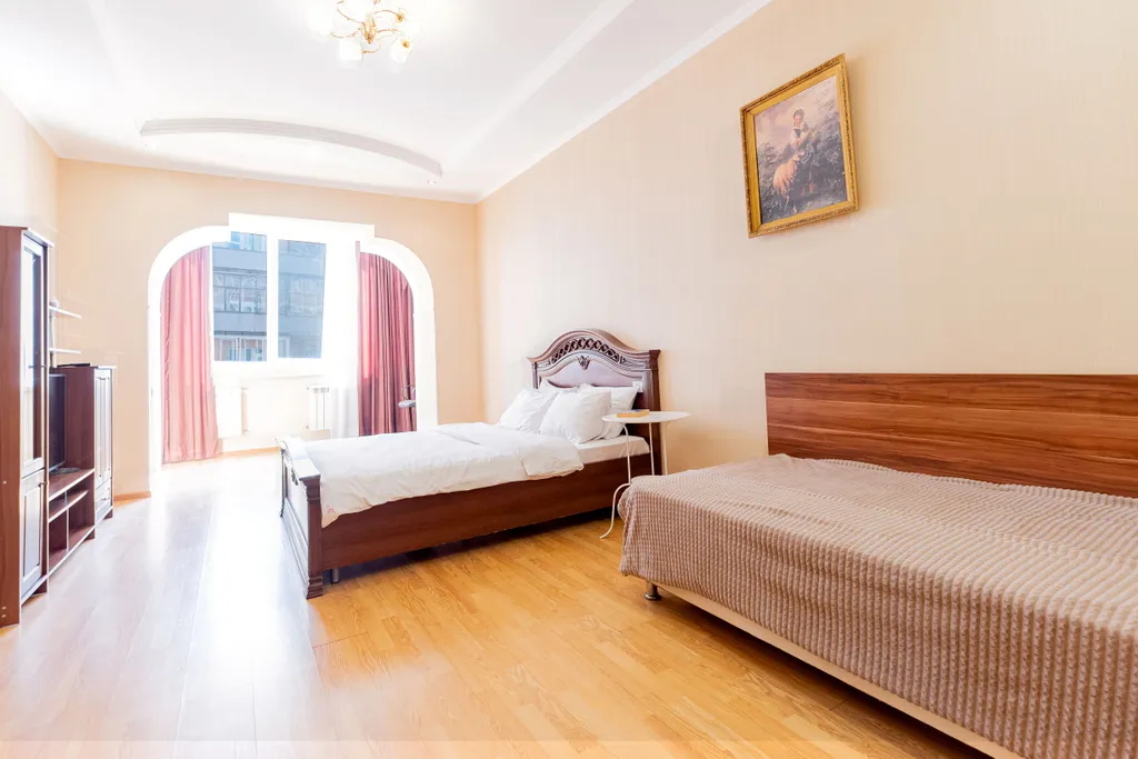 Большая евродвушка у пр. Фрунзе