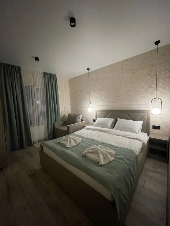 6-комнатный Дом