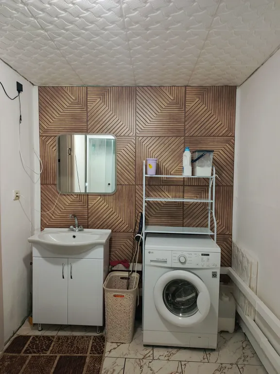 Уютный семeйный домик в тихом и спокойном районе