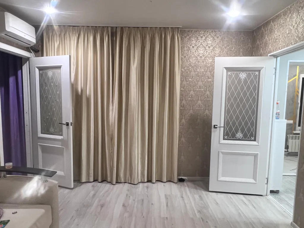 Коттедж Коттедж Уютная квартира  на земле в центре города — Элиста