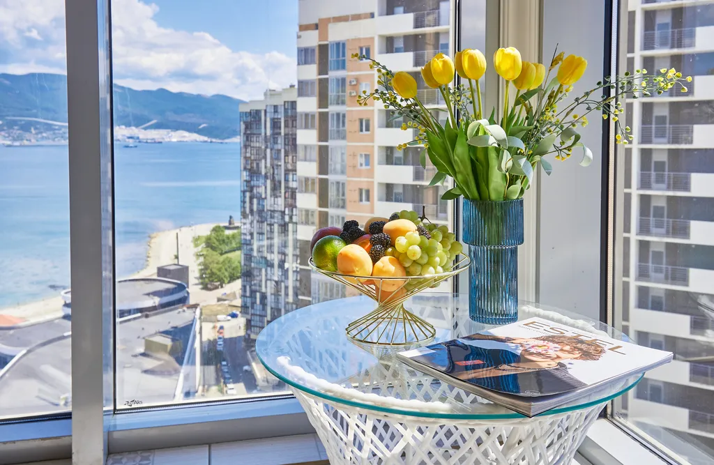 Уютная квартира-студия с потрясающим видом на море и город  в центре