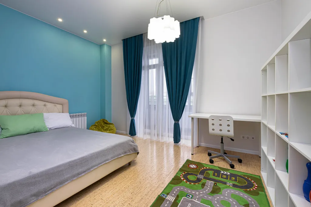 Большая семейная трёшка студия с видом на Обь и своей набережной