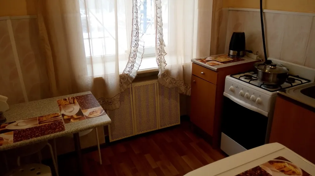 2-комнатная квартира ж/д р-н ул.Испанских рабочих, 31