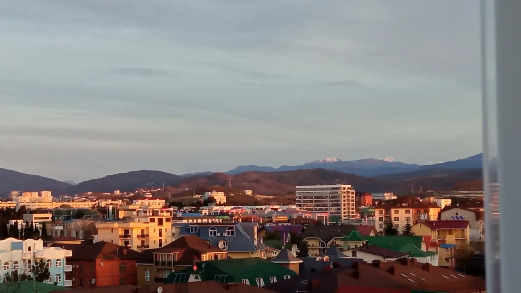 Сакура - 1 комнатная квартира с панорамным видом на море и горы