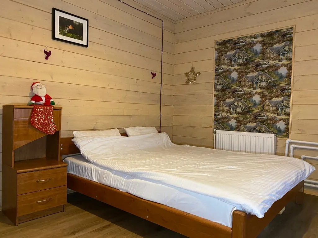 Коттедж Большой дом с террасой, баней на дровах и чаном в лесу на берегу реки — Старово