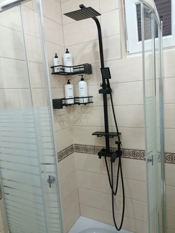 Домик с бассейном