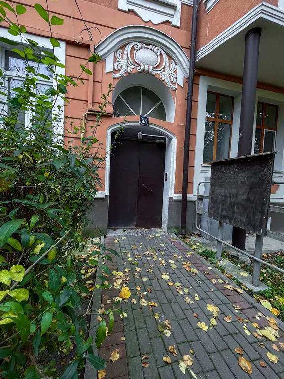 Квартира Уютная квартира в немецком доме в центре города и старинное пианино — Калининград