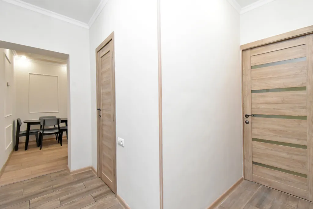 Четырёхкомнатная новая большая квартира