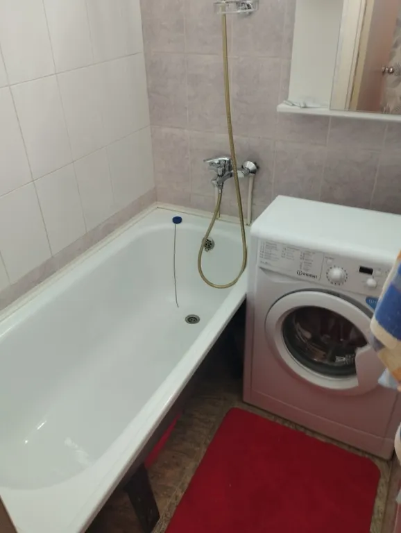 Горячая вода, тёплая уютная квартира в центре города 5 минут от трассы