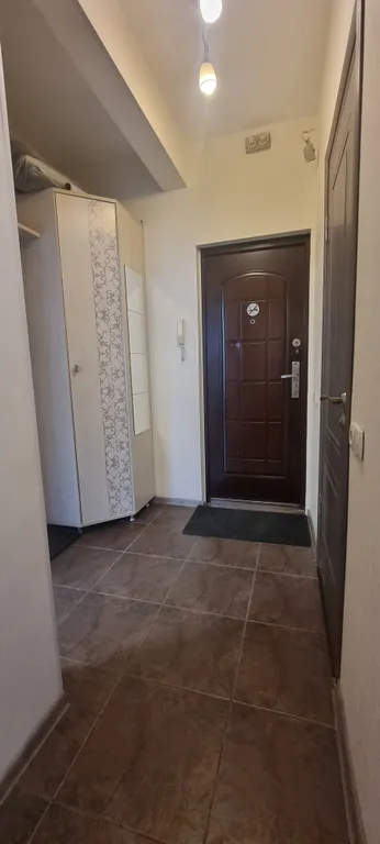 Большая однокомнатная, с большой кухней, у метро Дунайская