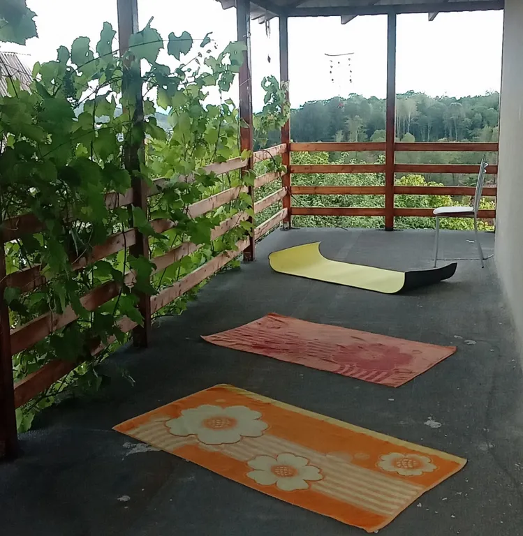 Новый дом с видами на море для приватного отдыха