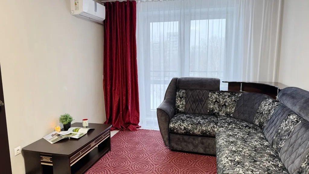 Отличная квартира с кондиционером рядом с ТЦ Планета и Кузнецкий Лед