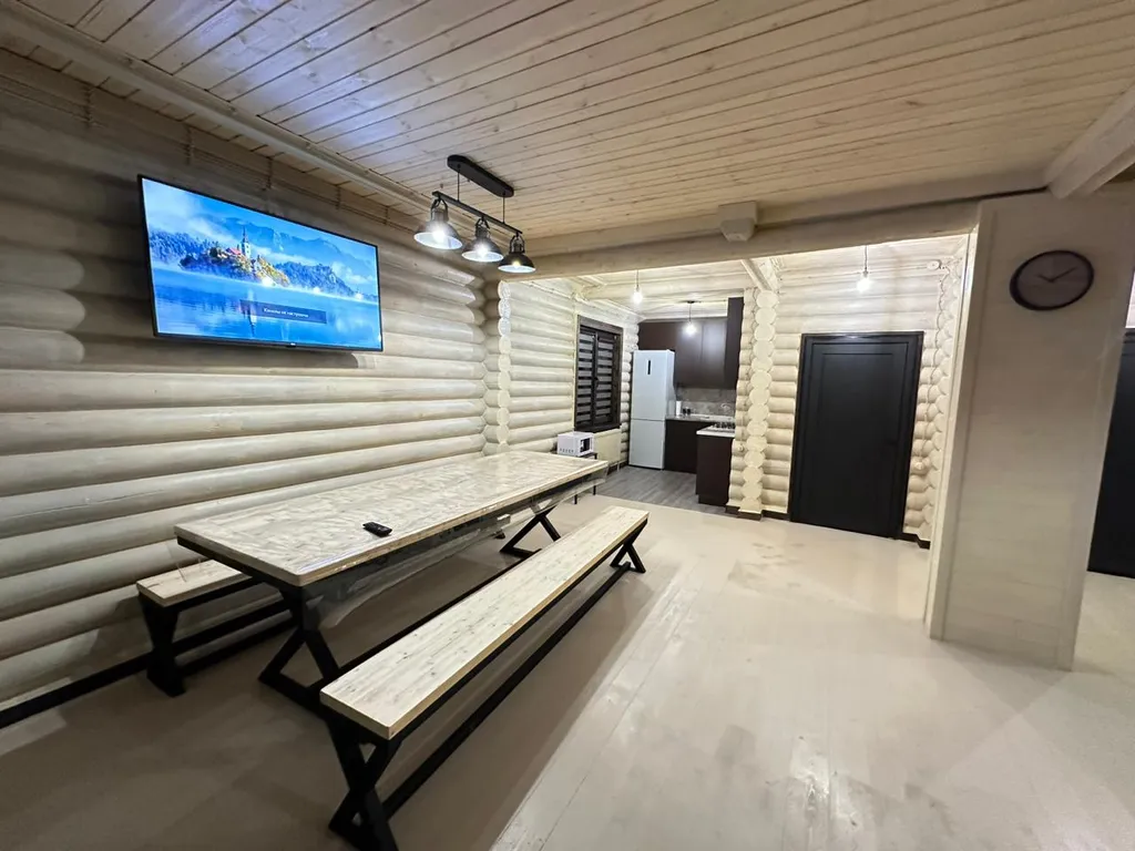 Дача из сруба в Барзикау рядом с Верхним Фиагдоном с бассейном