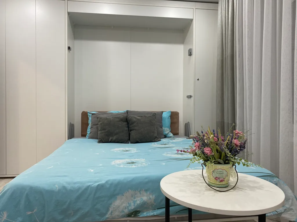 Современная квартира район Панорамы и Мираса