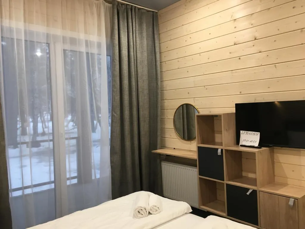 Коттедж в лесной зоне с тремя спальнями