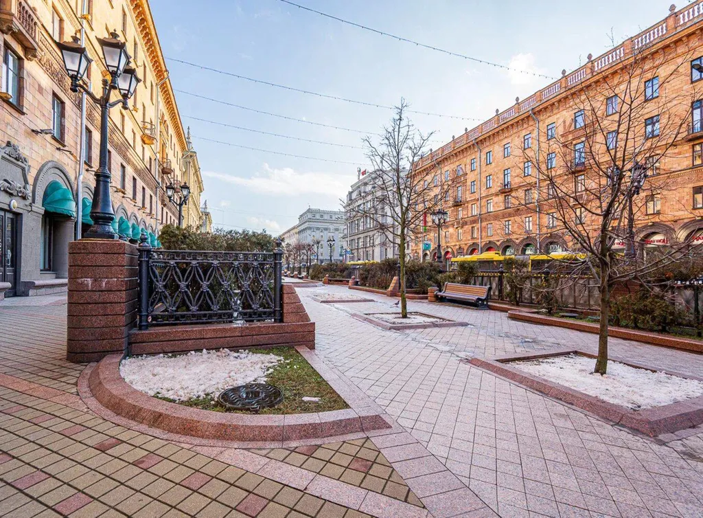 Квартира Квартира Просторная 5-ти комнатная в центральном доме Минска! Центр/октябрьская — Минск