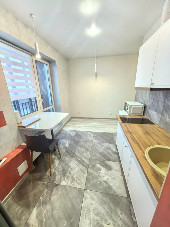 Центр, свежий ремонт, студия