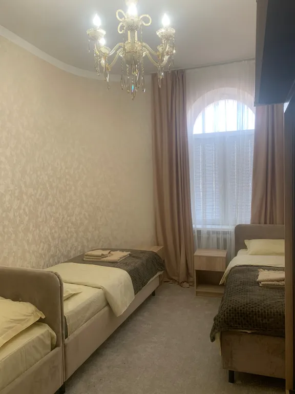 Уникальный, уютный, большой семейный дом. С видом на город