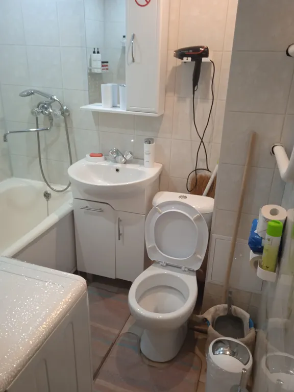 Хибины зовут! Уютное гнездышко для горнолыжников у подножия горы.