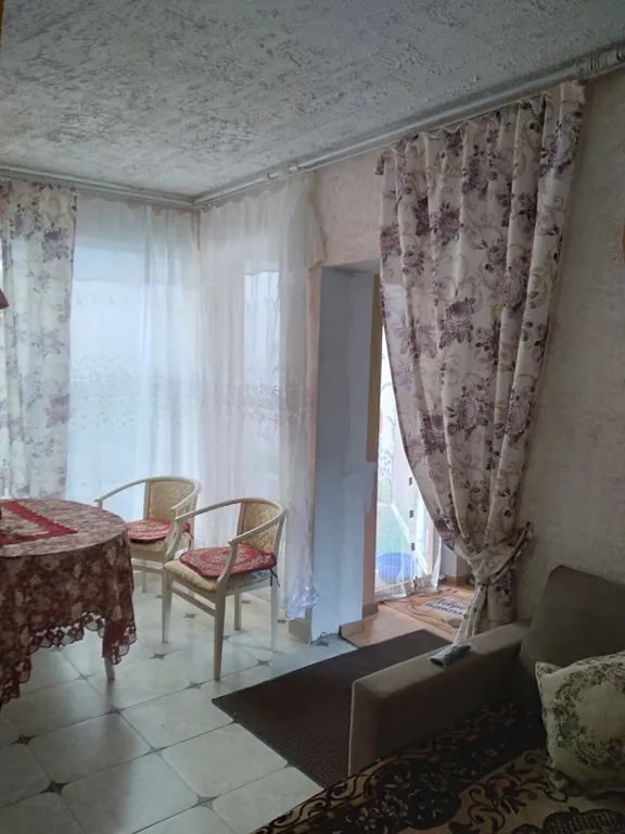 Жилой дом с террасой   видом  на море; гору Кошка  , рядом Кипарисовая