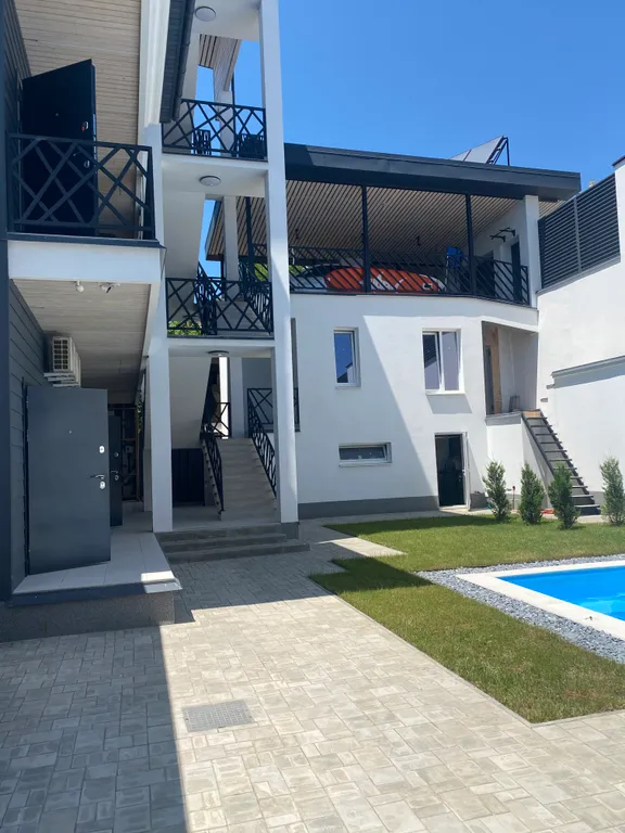 Квартира Квартира Уютные гостевые комнаты с выходом к бассейну — Севастополь