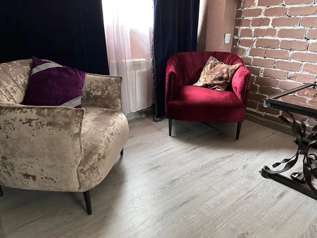 Большой дом с баней, бассейном, мангалом и парковкой