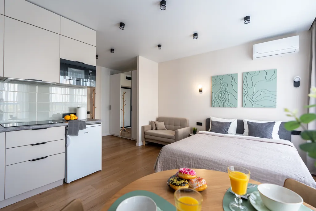 Студия с видом на озеро Кабан