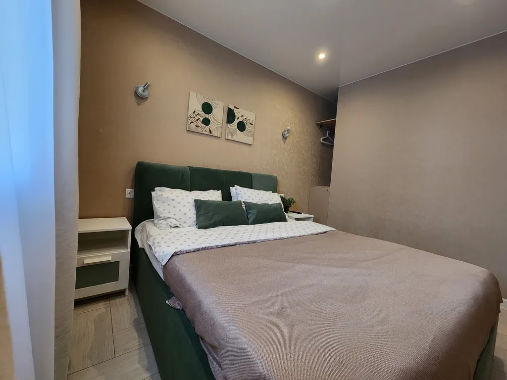 Квартира с отдельной спальней и кухней-гостиной