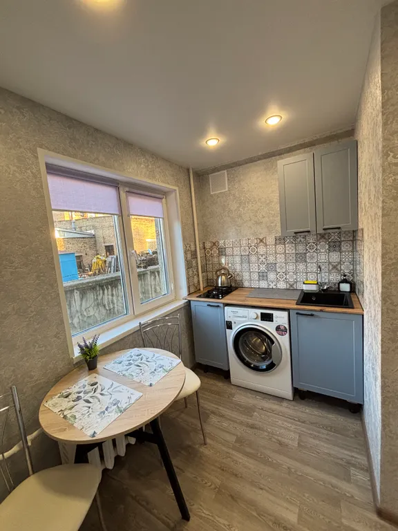 1 комнатная квартира у ТРЦ Ярмарка — аренда посуточно в Ухта