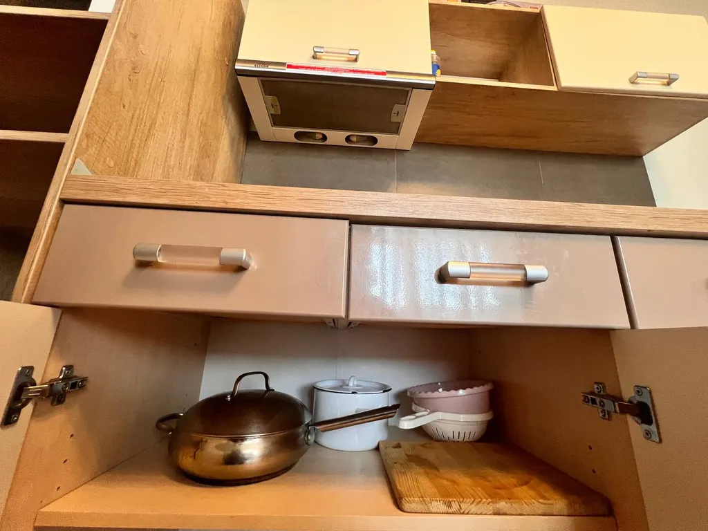 Квартира Студия центр уютная светлая, ТЦ Вояж, парковка, кафе, аквапарк, источник — Тюмень