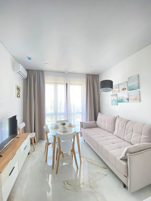 Апартаменты с видом на море и горы