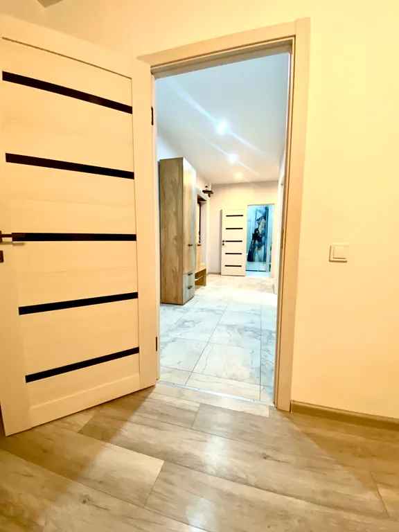 Панорамный огромный 2-х комнатный номер в новом ЖК, парковка