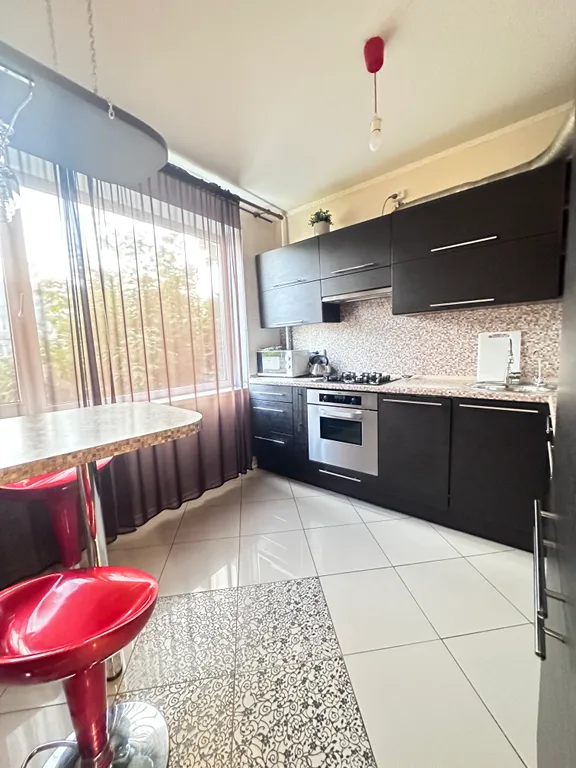 Двухкомнатная квартира в спальном районе