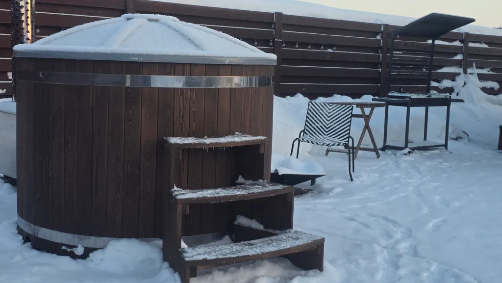 Дом с чаном