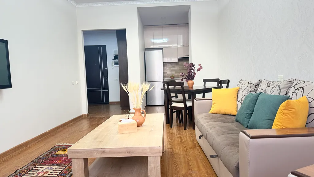 Современные апартаменты в центре с красивым видом