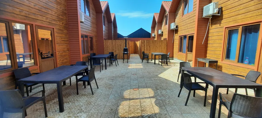 Домик на берегу моря