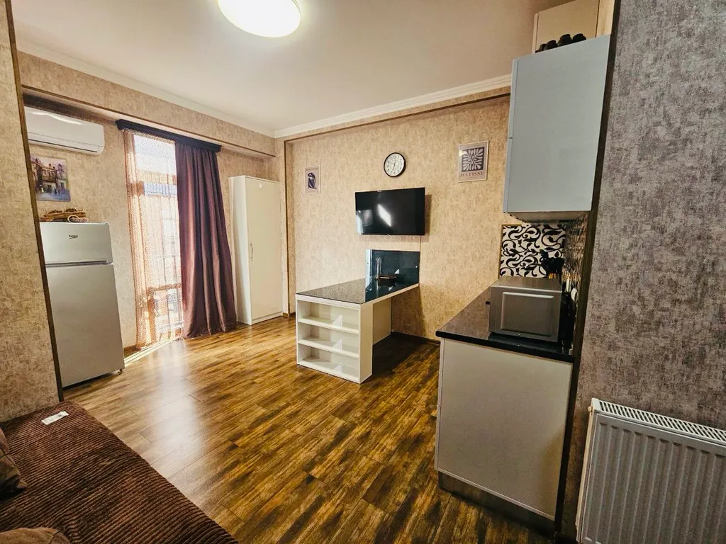 Квартира в центре с 1 спальней и кухней-гостиной 6 этаж