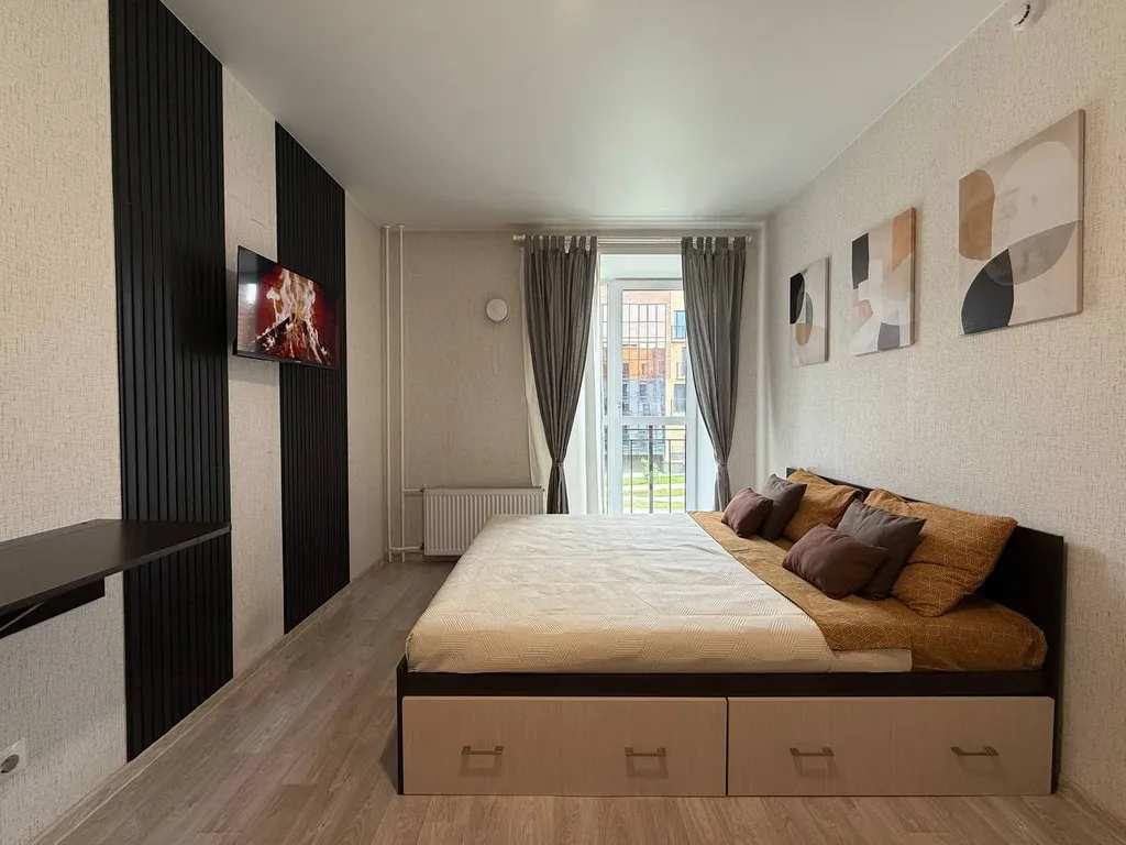 Просторная квартира в лесу в ЖК Свобода