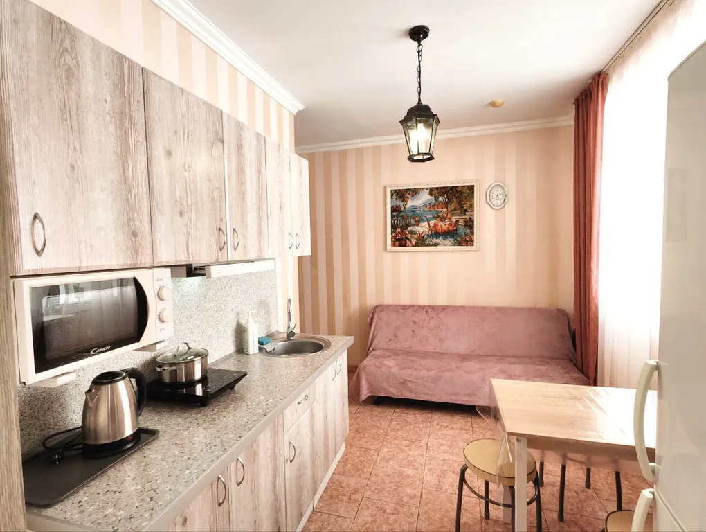 Квартира Апартаменты с одной спальней и балконом в гостевом доме Регион 86 — аренда посуточно в Адлер