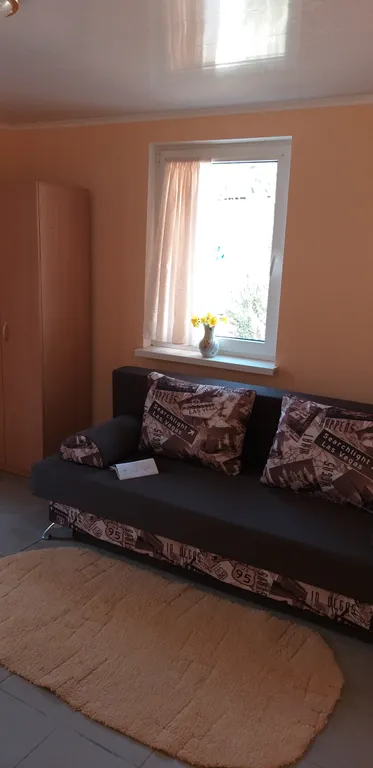 Уютный дачный домик возле моря целиком